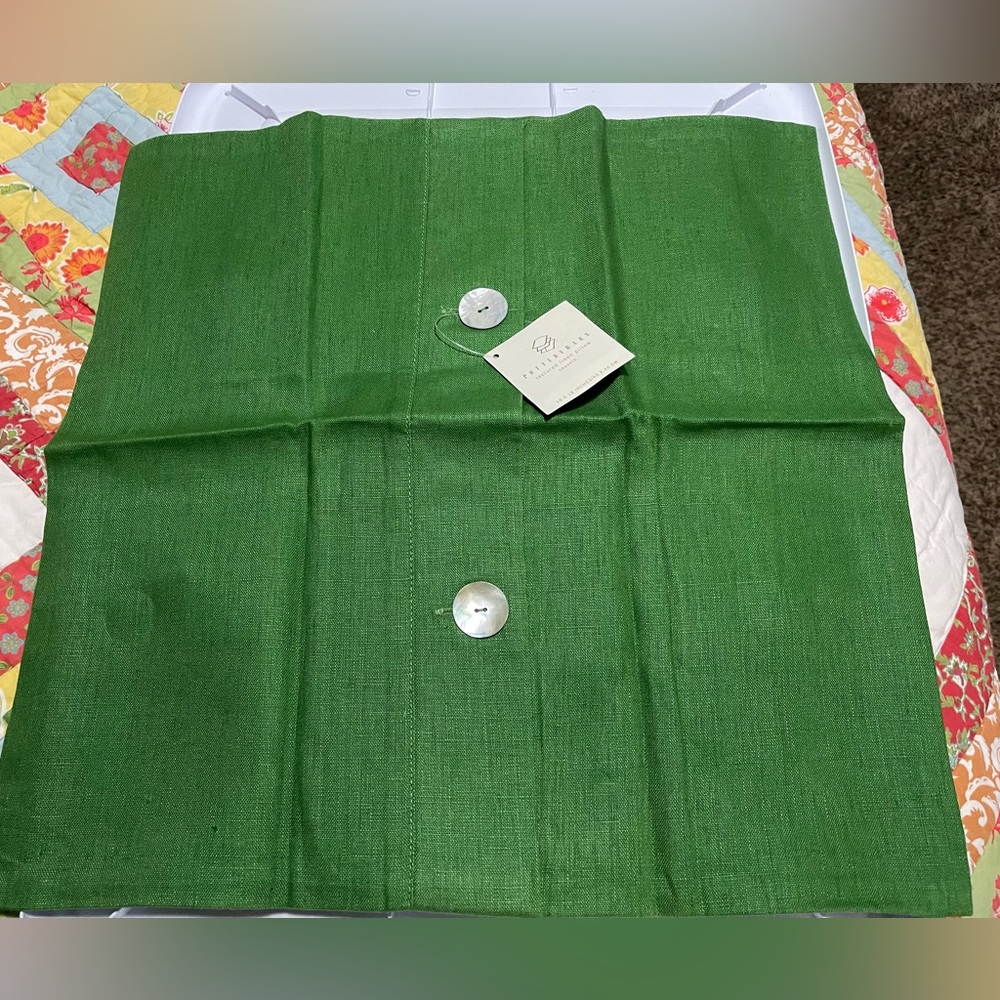 New Pottery Barn Textured Linen Accent Pillow Cover, Green, 18” Holiday Green